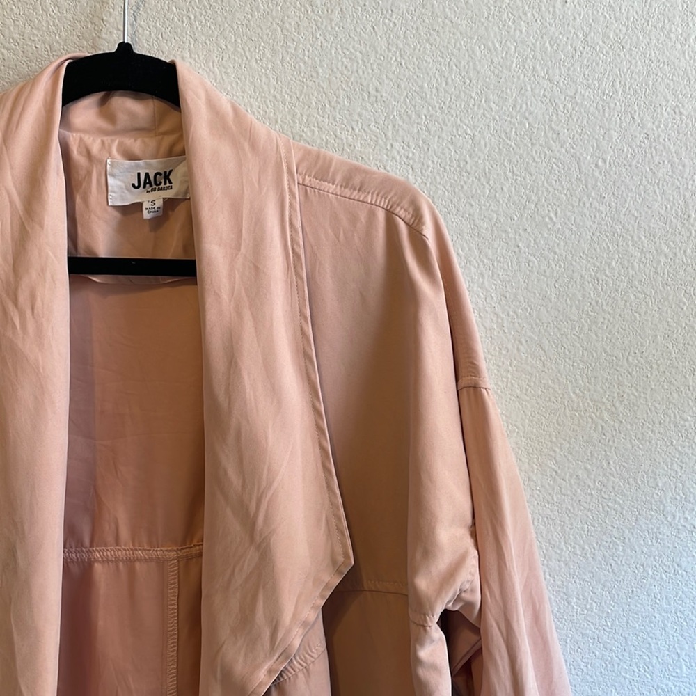 Lightweight jacket